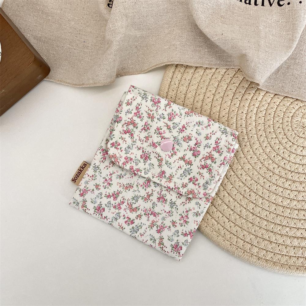 Polyester Floral Wallet With Multiuse Storage For Daily Travel And Makeup Organization