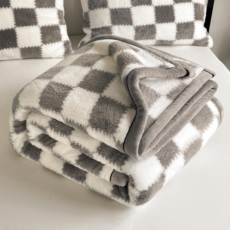 Luxurious Thick Half-Sided Plush Blanket for Autumn & Winter - Perfect for Sofa or Office Naps