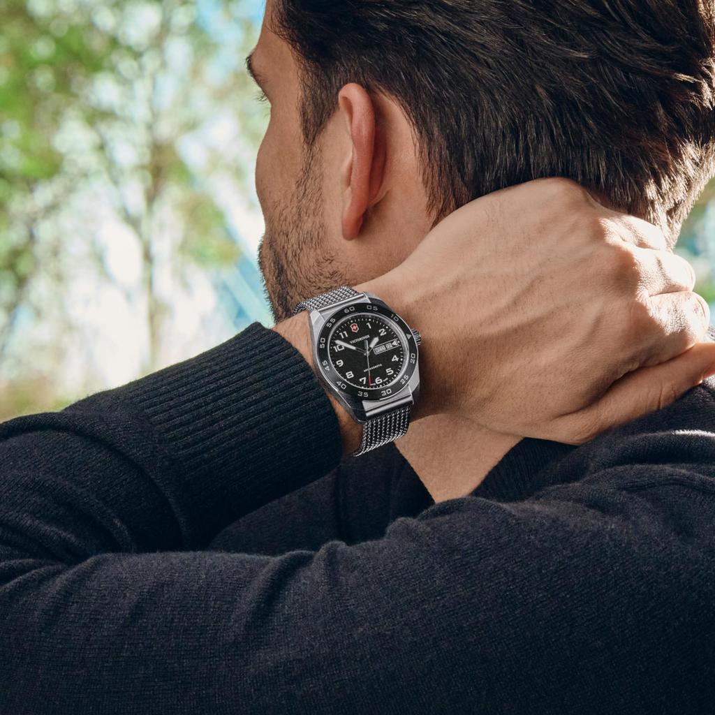 Victorinox SWISS ARMY Аналоговые Кварцевые Черный Сетчатый Корпус из Нержавеющей Стали Сменный Бренд Черный 242043 Мужские Часы, Водонепроницаемые, Механизм, Циферблат,