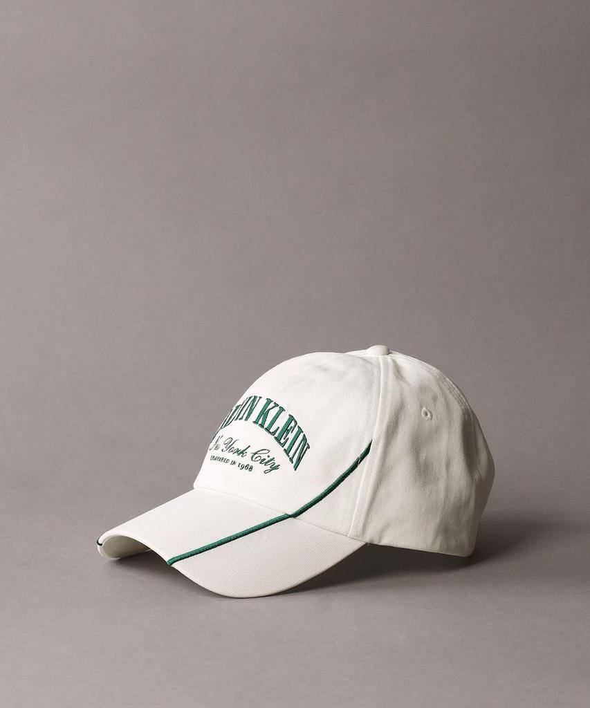 Кепка Графическая Кепка с Подписью 4F5063G OS BRIGHTWHITEYAF [Calvin Klein] -