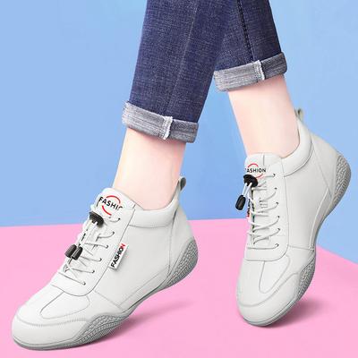 Модная новая обувь на плоской подошве Forrest Gump из кожи для женской коллекции 2025 года, новая осенне-зимняя, легкая, с мягкой подошвой, повседневная спортивная, маленькая черная