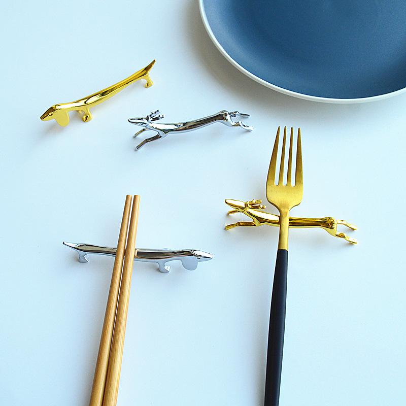Metal Chopstick Rest Shaped Like Dog Tableware Holder Durable Lightweight Kitchen Accessory for Chopsticks and Utensils