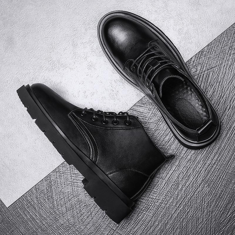 Four Seasons New Fashion Youth High-top Outdoor Leather Boots Men's Lace-Up Locomotive Tooling Shoes One Piece
