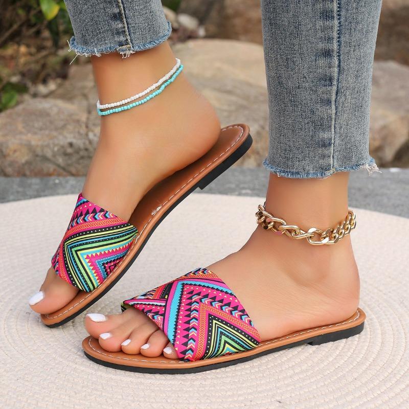 Fashion 2025 Women's Summer New Fashion Solid Color Shallow Mouth Comfort Sandals Outdoor Designer Women's Slippers