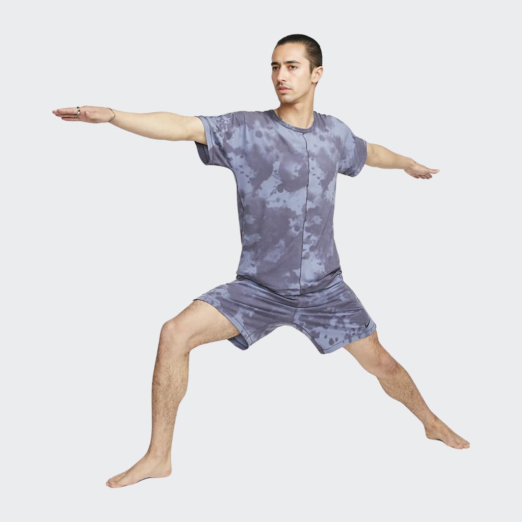 Nike Мужские шорты Yoga Dri-Fit Tie-Dye Print Drawstring Quick-Dry Straight-Leg Shorts Iron-Black DX0921-015
