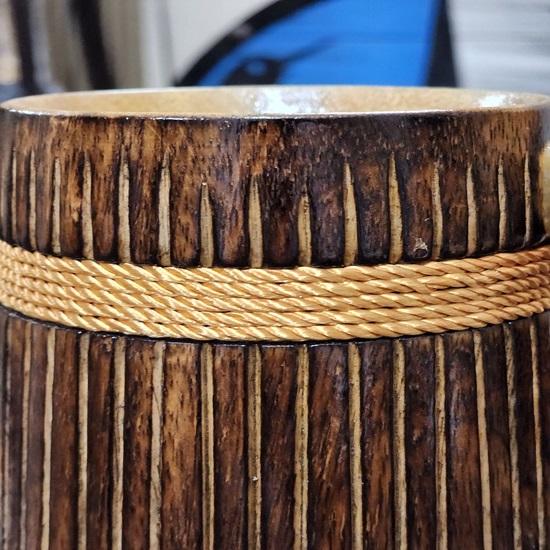 Деревянная кружка для пива ручной работы с красивым узором из веревок, высота 17,78 см
