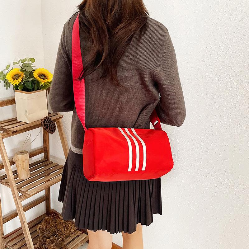 Three Vertical Stripes Nylon Mini Duffle Bag, Adjustable Wide Strap Casual Sports Crossbody Shoulder Bag For Daily Fitness Travel