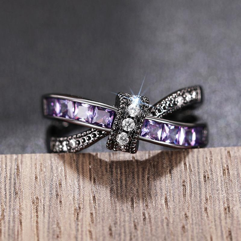 Huitan Fashion Black Finger Ring Female Charming Purple/White Cubic Zirconia Jewelry for Engagement Party Stylish Accessories