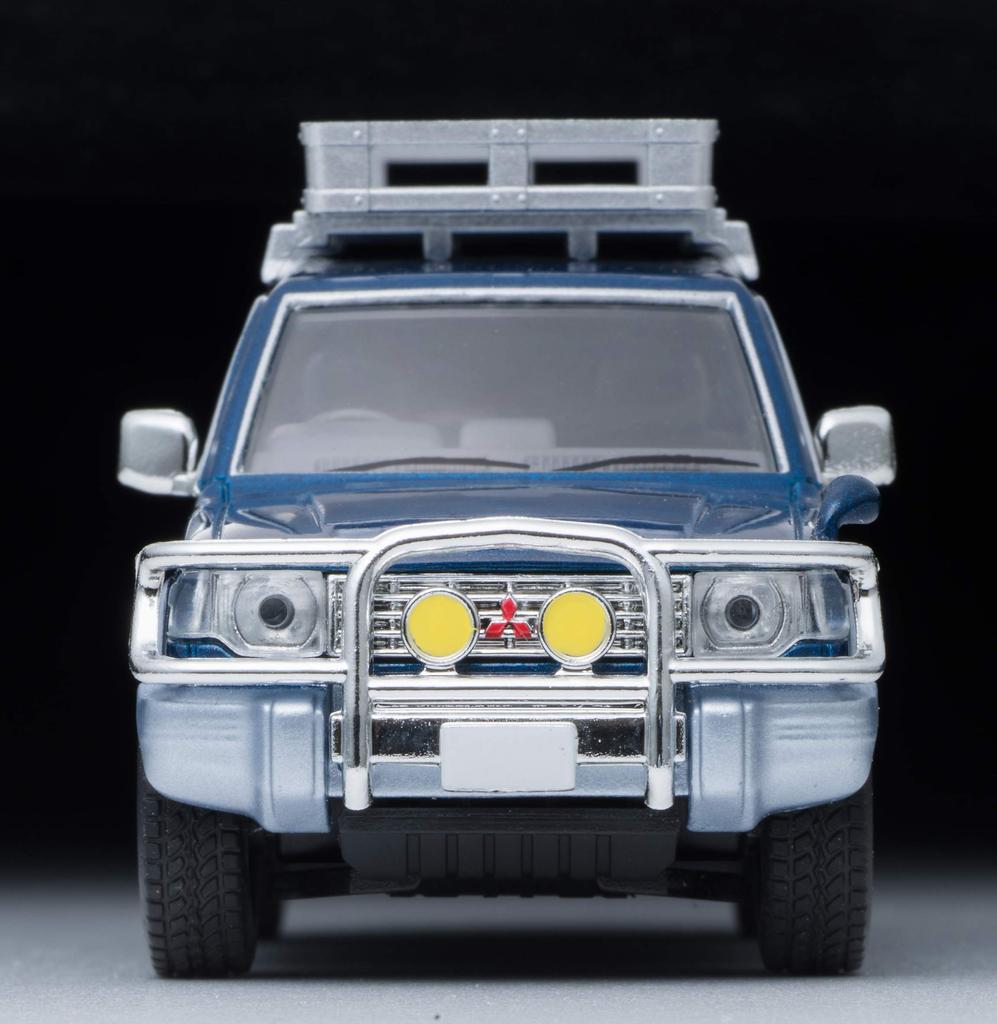Tomica Limited Vintage Neo 1/64 Scale LV-N206a Mitsubishi Pajero Mid-Roof Wide VR with Optional Parts, 1994 Model, Blue/Silver, Finished