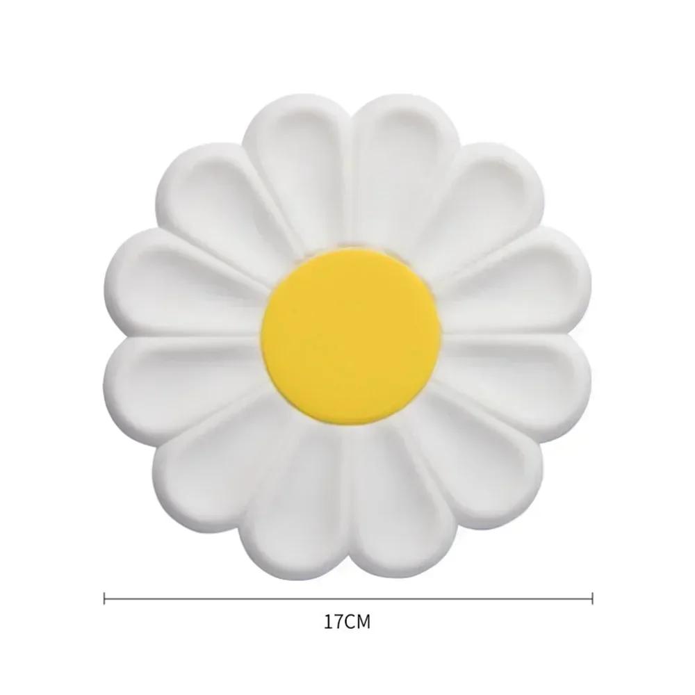 Силиконовая подставка Цветная форма ромашки Кухонный стол Термостойкий Противоожоговый коврик Подставка Бытовая Маленький свежий декор стола