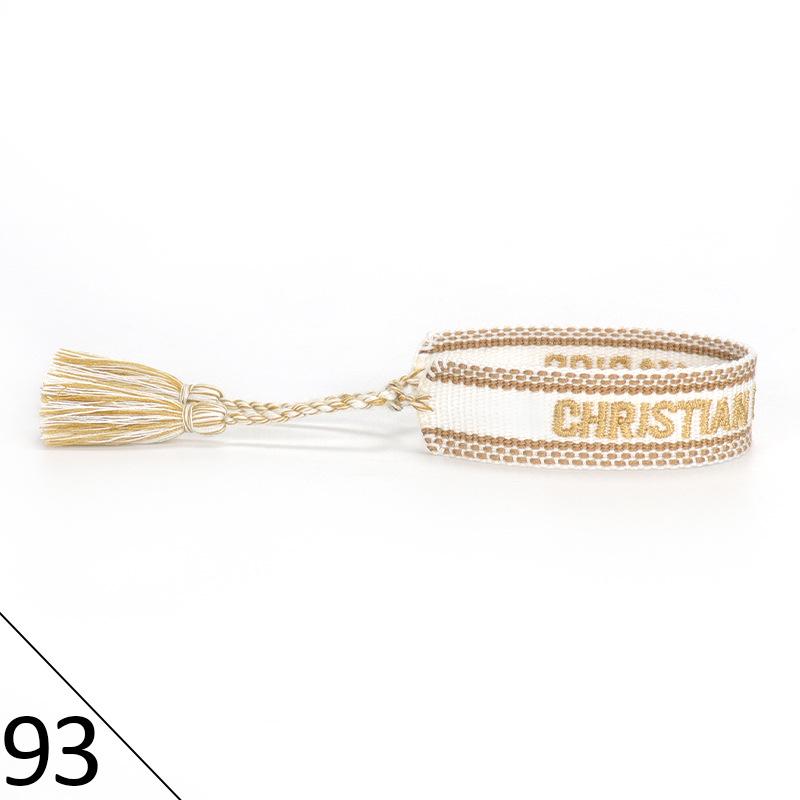 Браслет дружбы ручной работы с вышивкой и кисточками для женщин