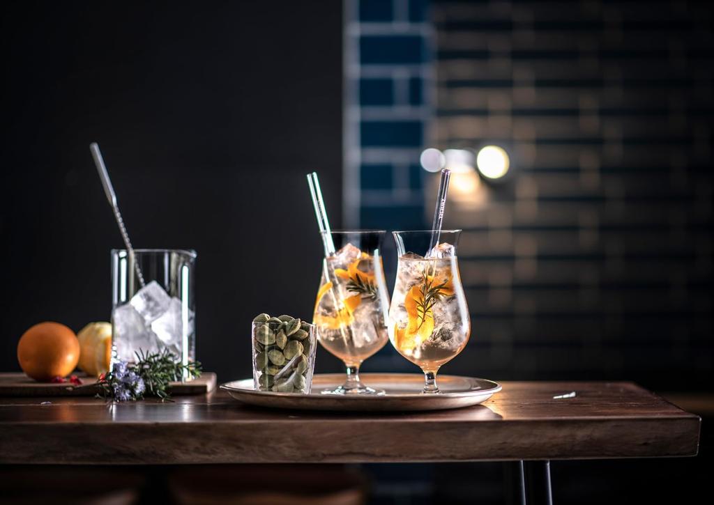 ZWIESEL GLAS Break-Resistant Tumblers, Hurricane Design, Machine-Made, Pair (2 Glasses), Perfect for Cocktails and Soft Drinks, m123628