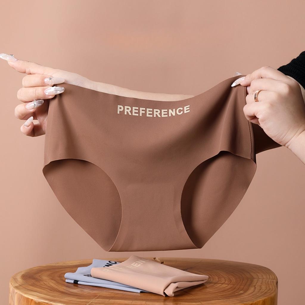 Women's Underwear Seamless Ice Silk Peach Hip Antibacterial Crotch Girls Sexy Summer Thin Mid-waist Briefs