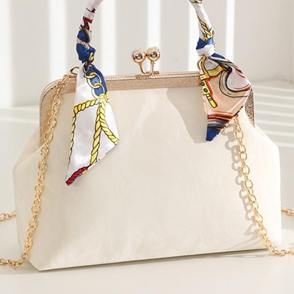 Элегантная квадратная сумка кроссбоди с жемчугом: Новый китайский стиль для универсальных вечеров