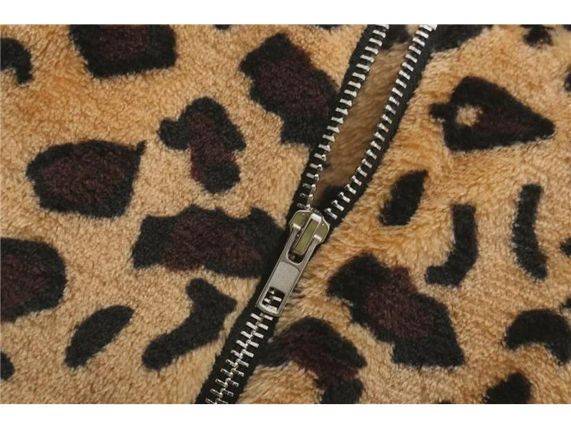 Женский пушистый свитер с капюшоном и леопардовым принтом - Коллекция зима 2021 г.