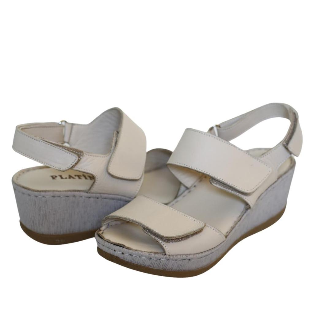 Женские туфли на танкетке из натуральной кожи