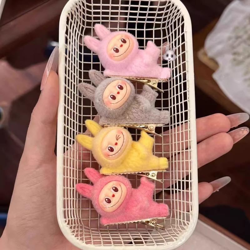 1pc 3D Stretch Cloth Hair Clip, Cute Cartoon Plush Lying Posture Figurine Hair Clip, High Aesthetic Value, Broken Hair Side Clip
