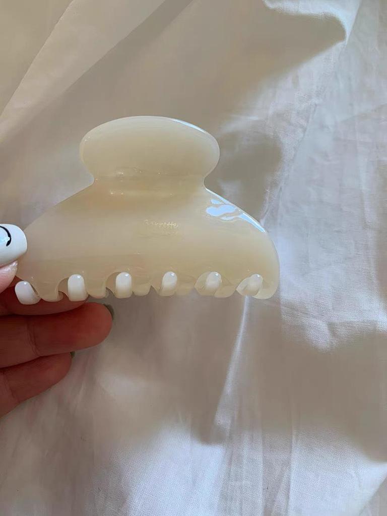 Французская золотая этикетка Jelly Solid Color Medium Hair Clip - Acetic Acid Half-Claw Shark Clip