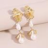 1 Pair Women Irregular Dangle Earrings Golden Color Leaves Imitation Pearl Pendant Earrings Party Banquet Jewelry Accessories Jewelry Gift
