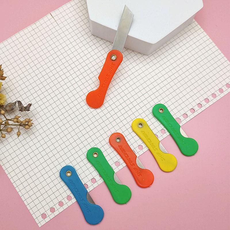 Компактная складная цветная точилка для ножей для студентов