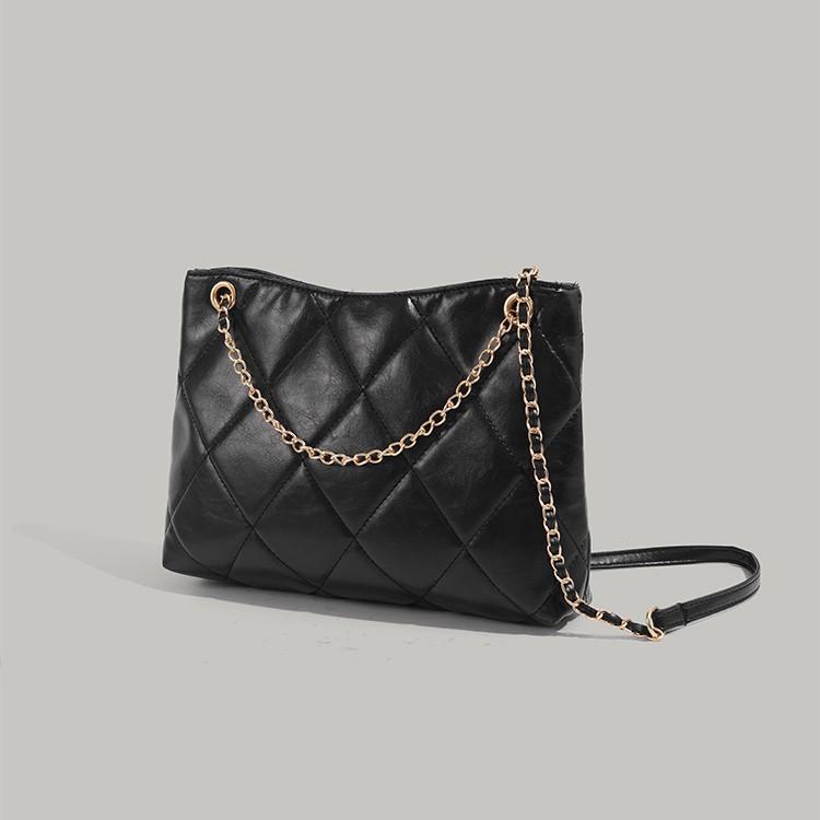 2025 Новая маленькая стеганая сумка через плечо, большая вместимость, сумка кроссбоди, модная универсальная сумка, трендовая женская сумка