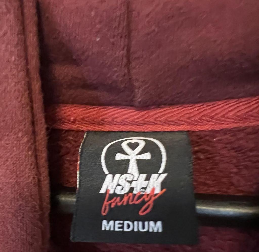 [Б/У] Худи с длинным рукавом TWICE Sana Betty Boop NS+K красного цвета, размер M