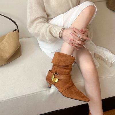 Ruodan 2025 нишевые кошачьи и ковбойские ботинки женские складные и присборенные ботинки осень и зима новая модная темпераментная универсальная короткая обувь