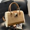 Premium Niche Bag Fashion Retro Messenger Bag Women'S French Versatile Shoulder Handbag