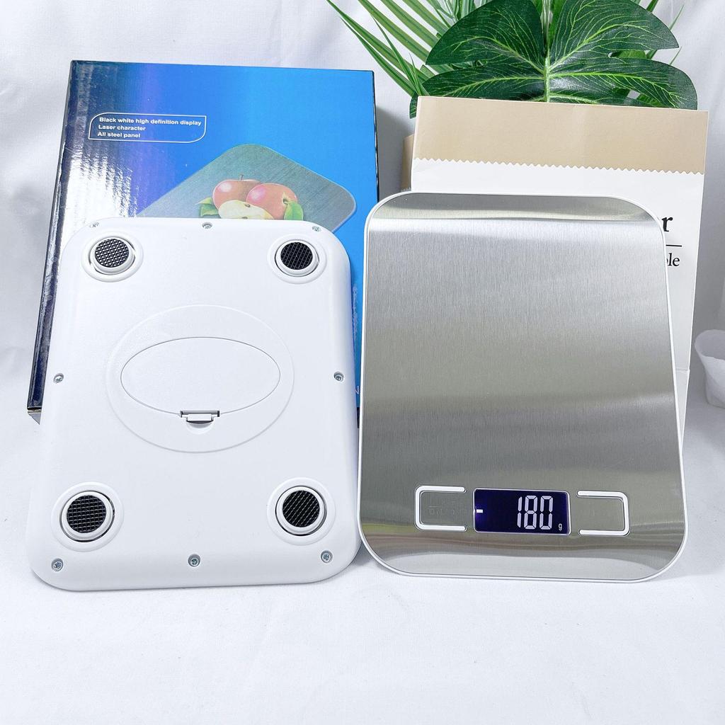 Stainless Steel Electronic Kitchen Scale, 10kg Capacity, Precise Gram Weight for Food and Baking.