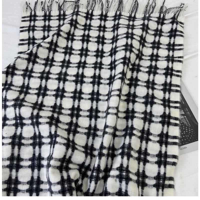 Scarf Women's New Winter Imitation Cashmere Warm Thickened Tic-tac-toe Plaid Shawl