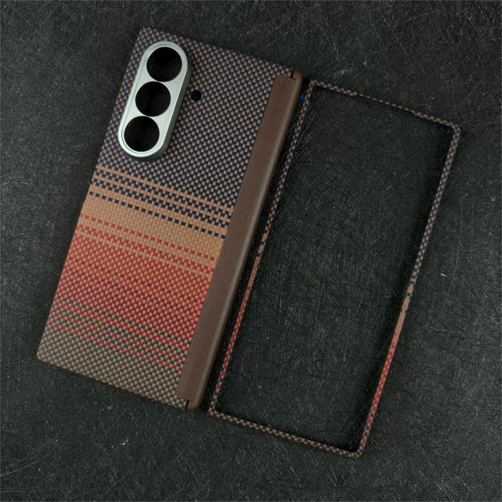Suitable for Samsung Zfold7 Kevlar Mobile Phone Case Thin Samsung Zfold7 Central Shaft Magnetic Hinge Protection Case