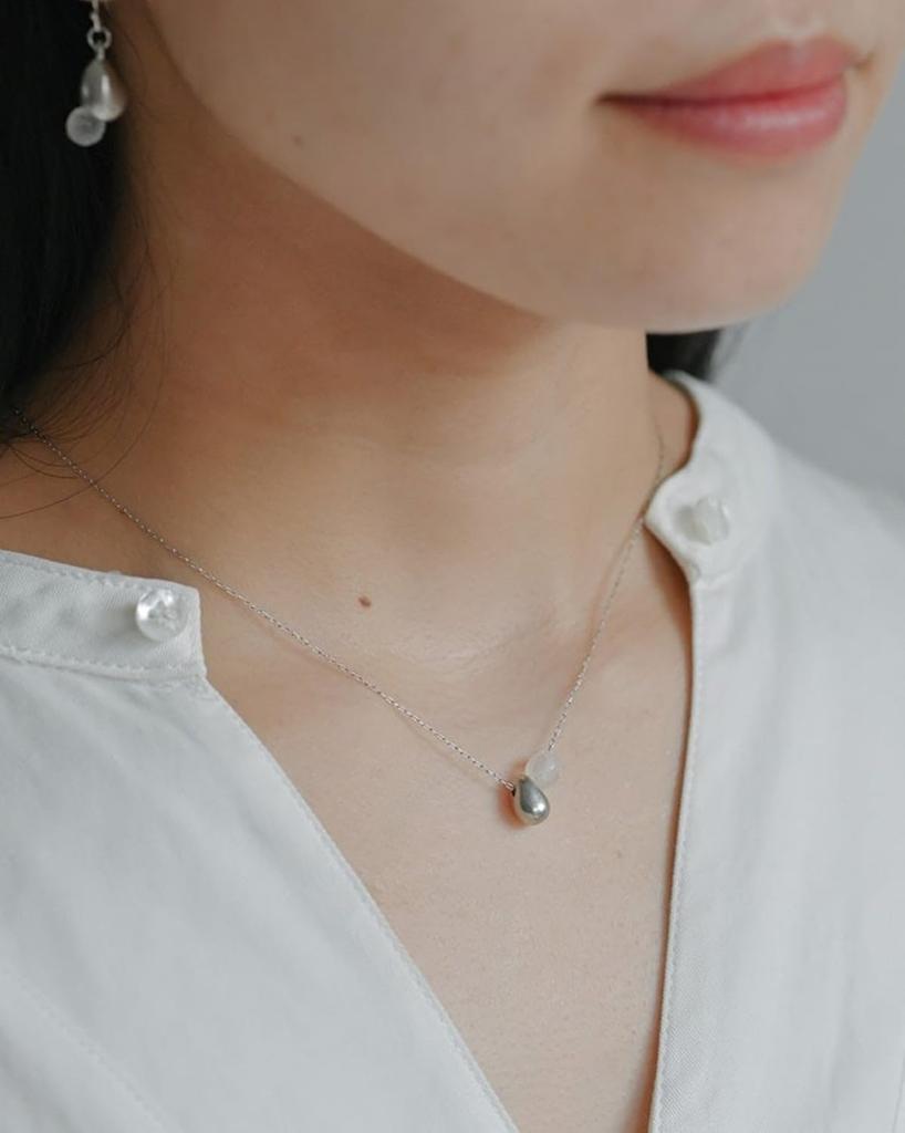 [Set] 2-piece set (HARIO Lampwork Factory Nousaku Shizuku Necklace HANS-SZ-N-NF and gift bag with ribbon)