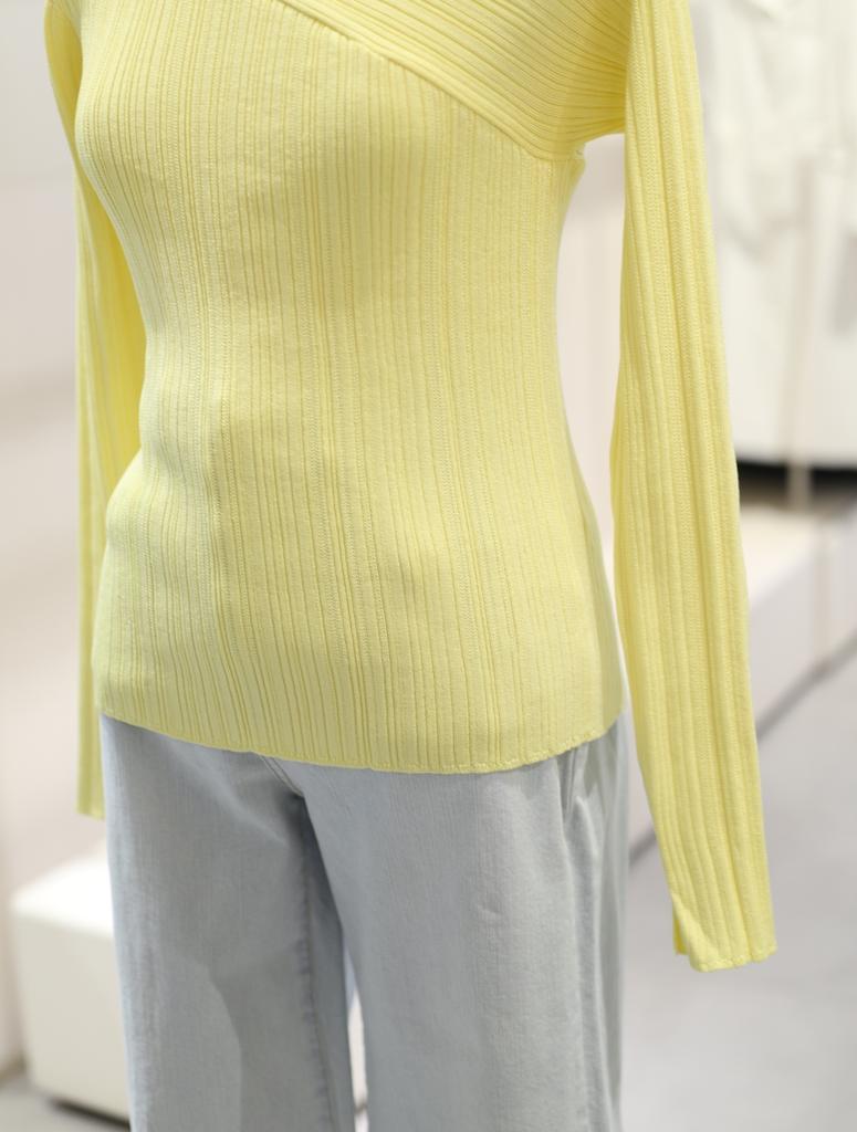 Cross Design Ribbed Knit Sweater GP2A1PO_201