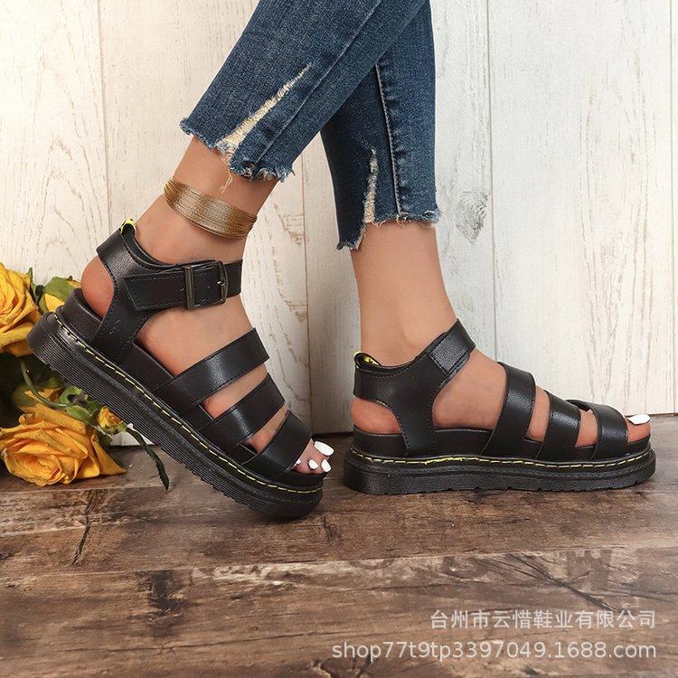 Модные женские сандалии 2025 Новые сандалии на платформе С открытым носком Металлическая пряжка Строчка Римские сандалии Большой размер Тренд Повседневные Спортивные женские сандалии