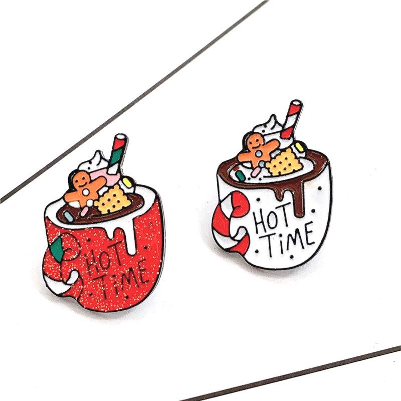 Creative Medal Creative Christmas Badge Brooche Pin Stylish Christmas Tree Brooch For Scarves Clothing Hats Jewelry Accessories