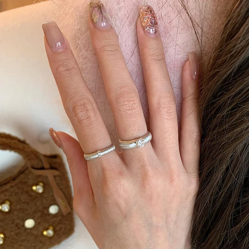 Элегантные Простые Женские Кольца Регулируемое Кольцо Мода Легкая Роскошь Чувство Высокого Класса Кольцо на Указательный Палец Индивидуальность Нишевый Дизайн Чувство Ручной Ювелирии