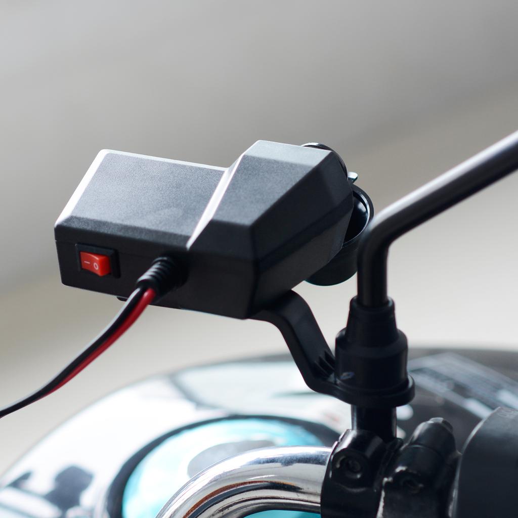 12 В 2,1 А мотоциклетное зарядное устройство для телефона с двумя USB-портами, выключателем, светодиодным вольтметром и прикуривателем, зажим для руля мотоцикла, водонепроницаемое