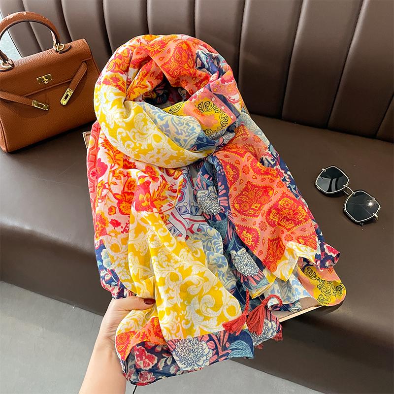 Designer Brand Women's Scarf Classic Print Women's Shawl Soft Oversized Headscarf Necktie Tassel