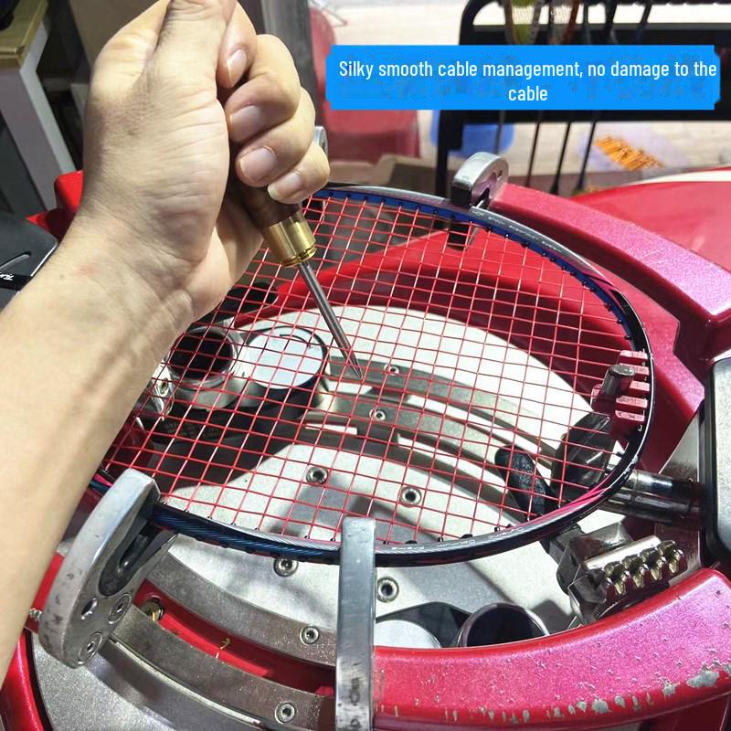 Станок для заправки ракеток для тенниса и бадминтона с конусом из нержавеющей стали и ручкой из грушевидного дерева.