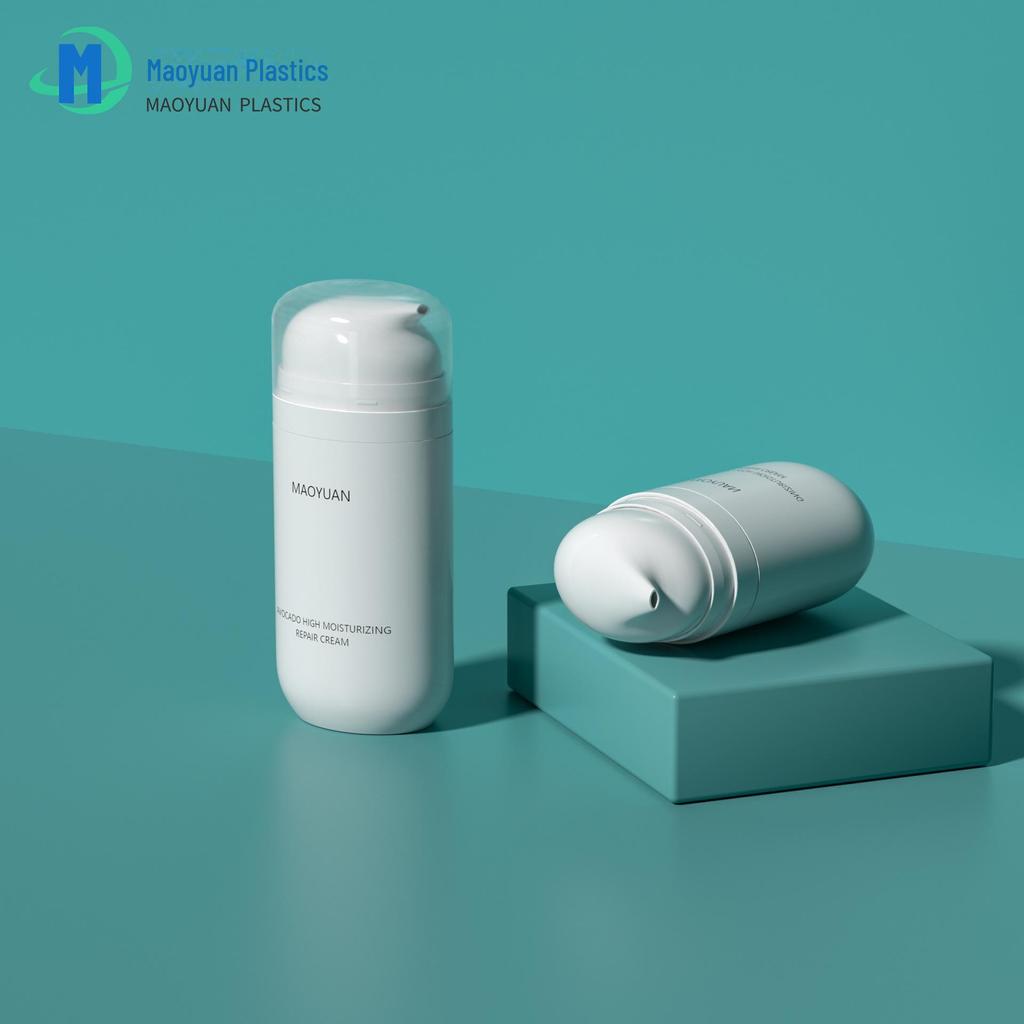 Набор из 50 мл флакона с вакуумным насосом для солнцезащитного крема и 100 мл флакона с увлажняющим лосьоном