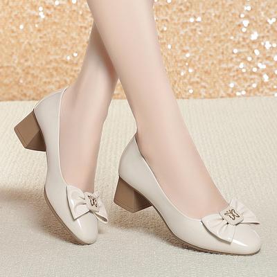 Весенне-осенние туфли из мягкой кожи для женщин, с квадратным носком, с мелким вырезом, на толстом каблуке, с мягкой подошвой, удобные туфли-лодочки на низком каблуке