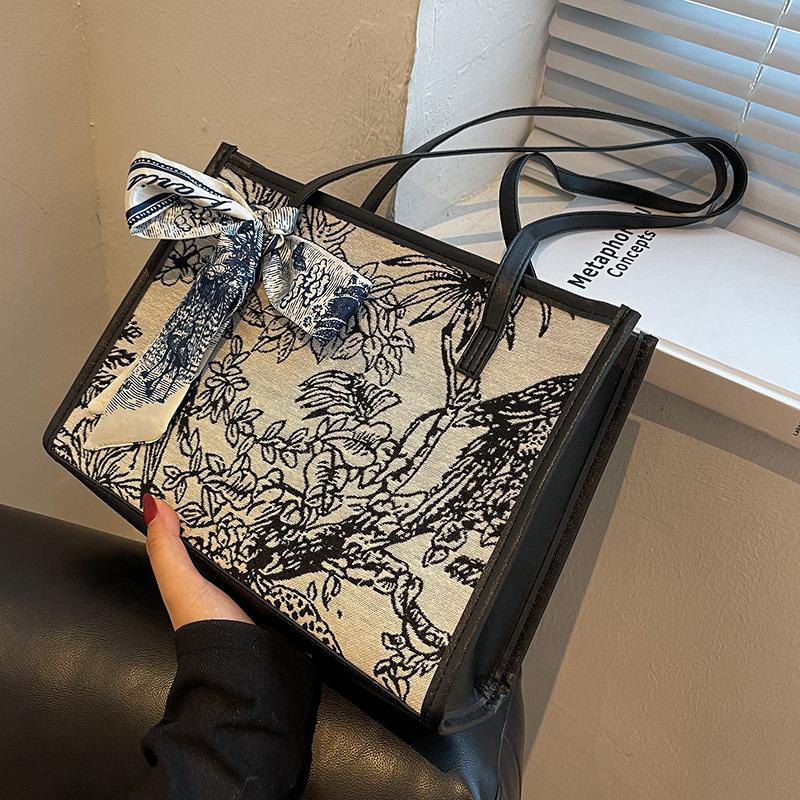 Весенне-летняя вместительная женская сумка, трендовая и модная, сумка через плечо, французская сумка-игрушка для поездок на работу