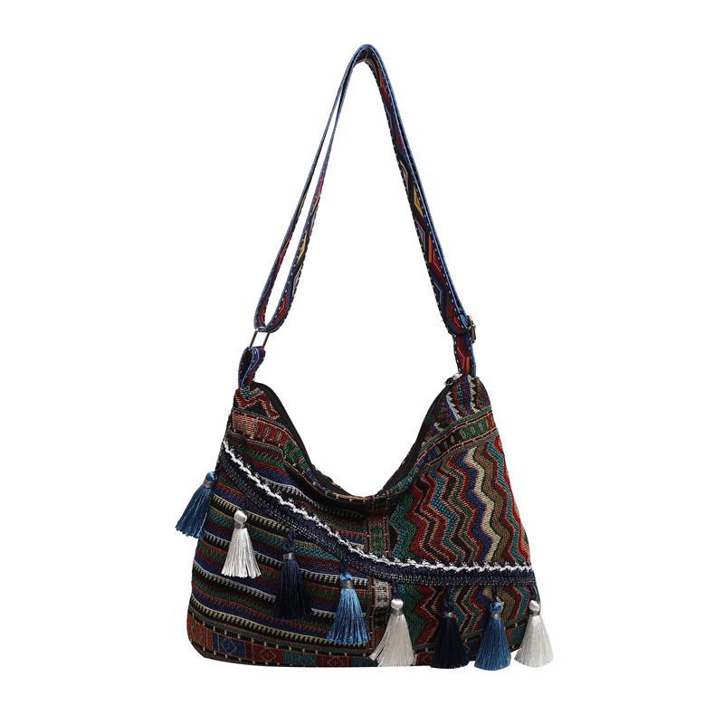 Style Ladies Shoulder Bag With Fringes And Chain For Casual Day Use