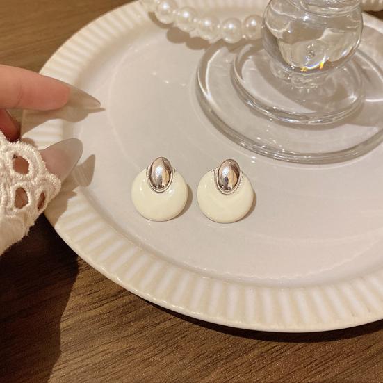 Ретро Белые Серьги-гвоздики Гипоаллергенные Офисные Женские Серьги Легкий Сплав