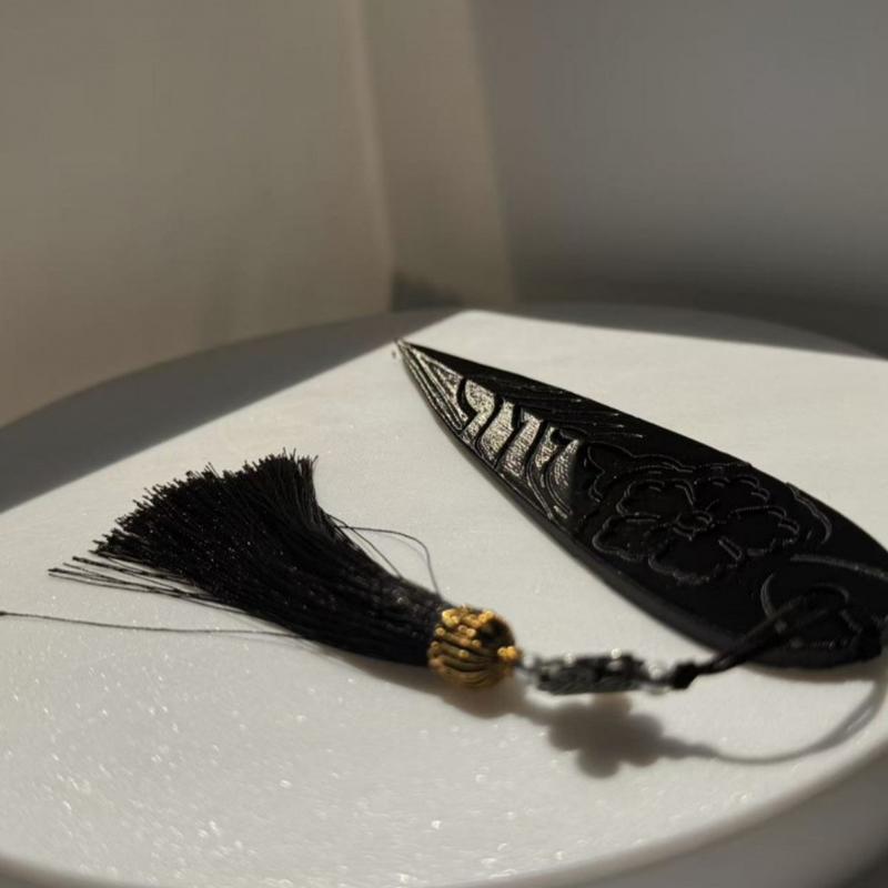 Мультяшный K-Pop Охотник на демонов Зои Реквизит для ролевых игр Пластиковые аксессуары Ручной работы Хэллоуин Украшение Подвеска Подарки для вечеринки