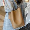 Bucket Bag Women's Bag 2025 New High-end Simple Large-capacity Shoulder Bag Niche Design Versatile Tote Bag