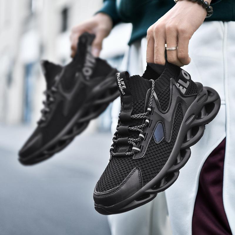 Men's Breathable Mesh Sports Shoes Lightweight Red Sports Training Shoes Outdoor Plus Size Casual and Fashionable Running Shoes