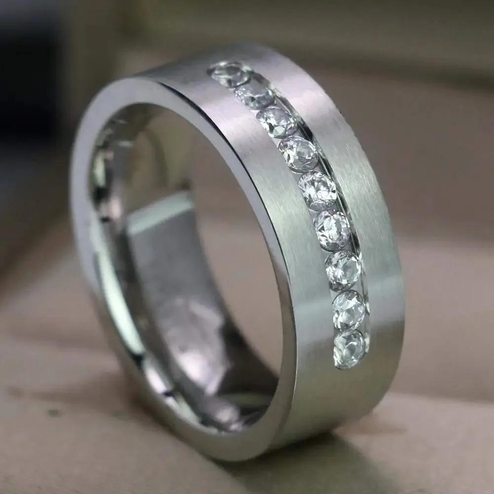 Парные кольца для женщин с сердечками и стразами, набор колец с цирконием, простое кольцо из нержавеющей стали с кубическим цирконием для мужчин, свадебные украшения в подарок для любимых