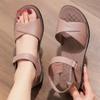 2025 Мамины нескользящие сандалии с мягкой подошвой: Стильные летние туфли без каблука для женщин среднего и пожилого возраста