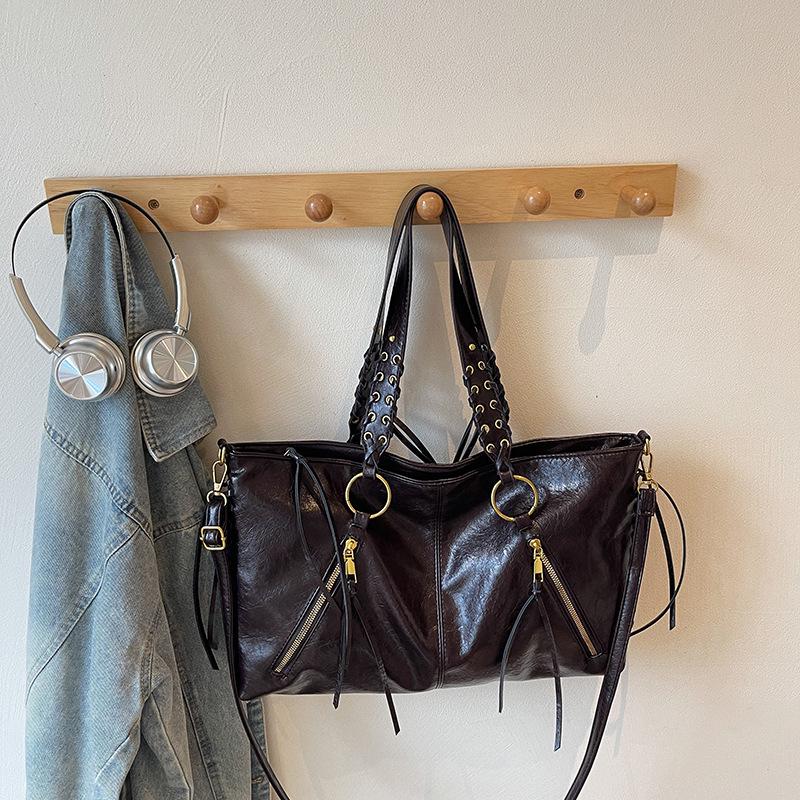 Women's Retro Large-Capacity Shoulder Tote - European & American Style Versatile Handbag with Drawstring